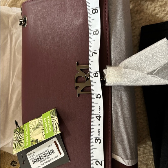 Badgley Mischka Plum Vegan Leather crossbody - Picture 2 of 4